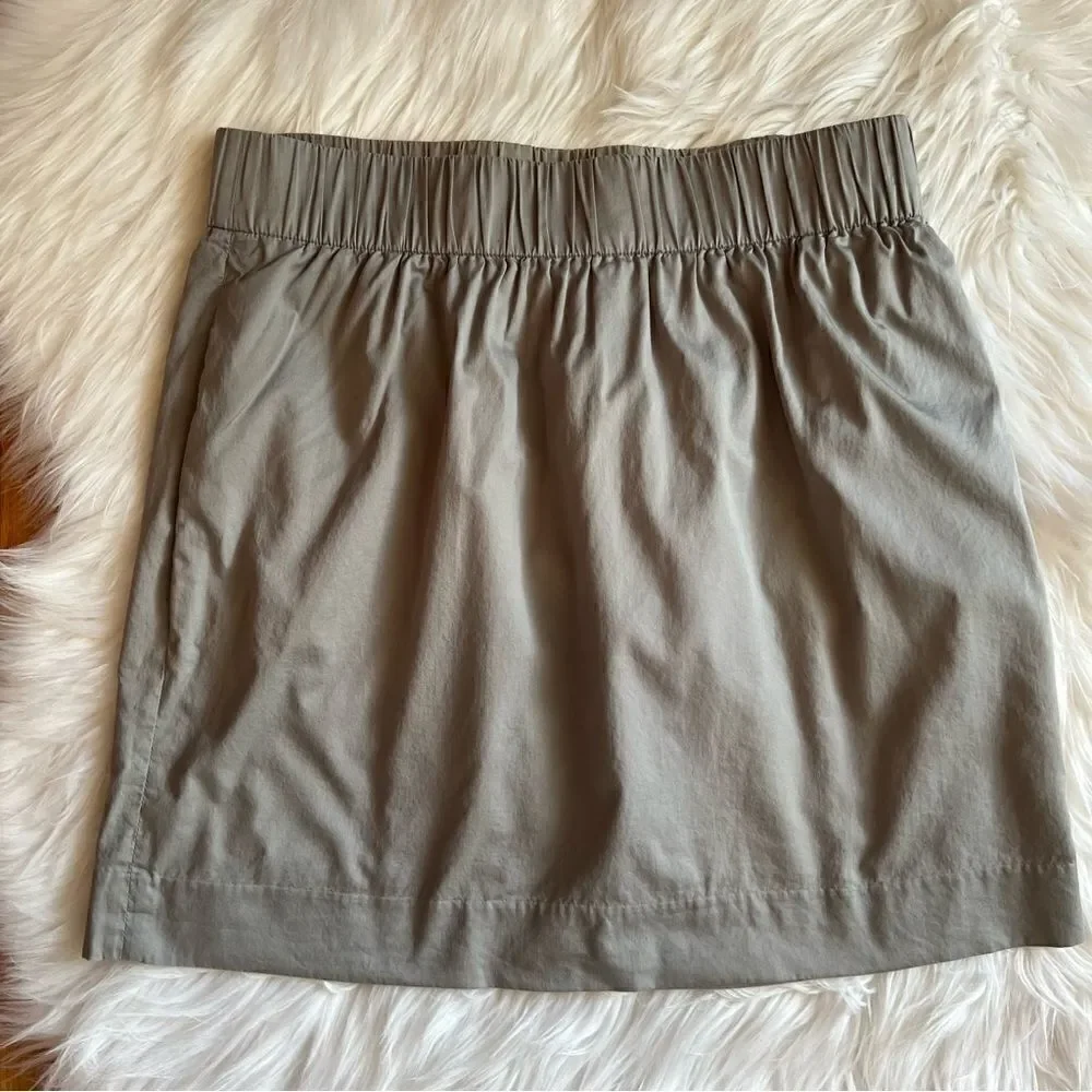 Women’s J. Crew Gray Skirt Size 8 - Picture 1 of 5